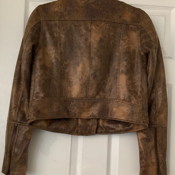 WE THE FREE PEOPLE, PRETTY IN PYTHON WOMAN’S VEGAN LEATHER MOTO JACKET. NWT - Picture 4 of 11